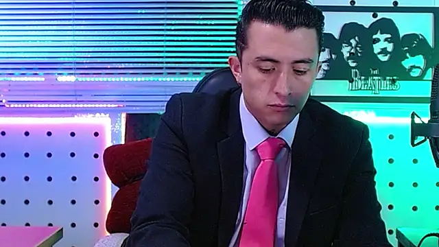 Snapshot of Darko0717 chatting on 19, 6, 2026 Darko0717 online show from 19, 6, 2026