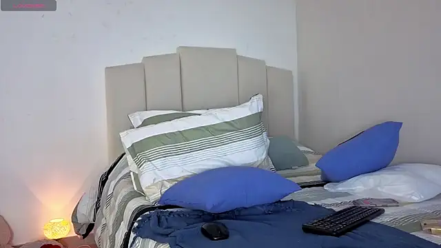 anahii 01 online show from 16, 4, 2026