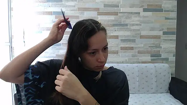 MommyMiaWs online show from 5, 10, 2025