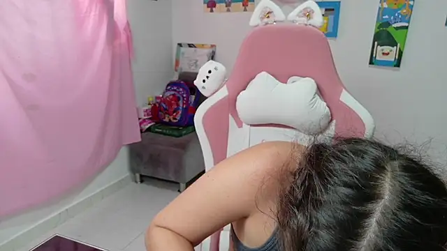 MommyMiaWs online show from 2, 2, 2026