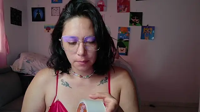 MommyMiaWs online show from 24, 6, 2026
