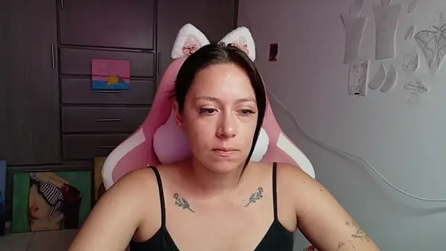 MommyMiaWs online show from 24, 7, 2026