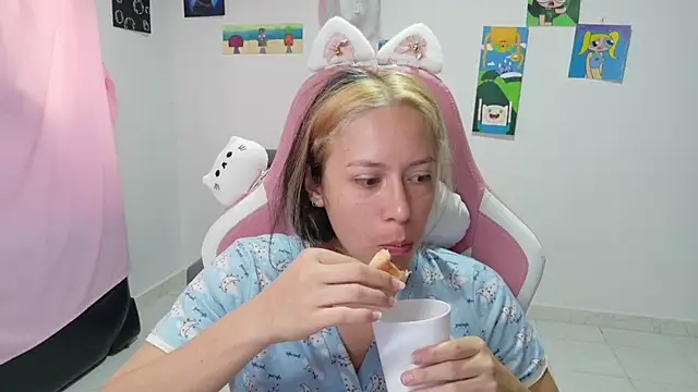 MommyMiaWs online show from 12, 2, 2026