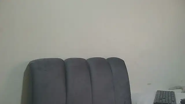 Snapshot of sluttylaura21 chatting on 10, 5, 2026 sluttylaura21 online show from 10, 5, 2026
