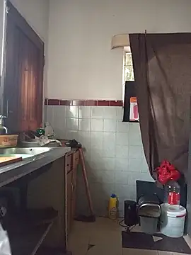 sluttylaura21 online show from 26, 3, 2026