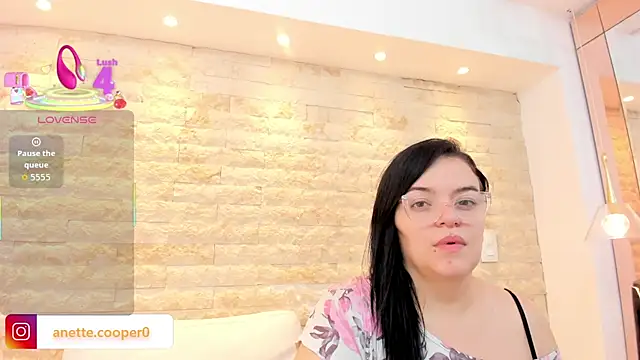 Snapshot of anette_cooper chatting on 3, 12, 2025 anette cooper online show from 3, 12, 2025