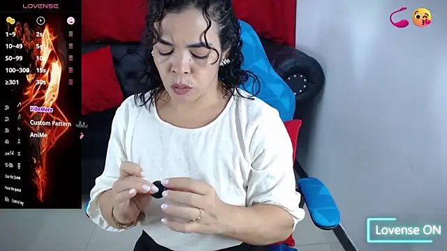 Abril Beltran  online show from 27, 9, 2025