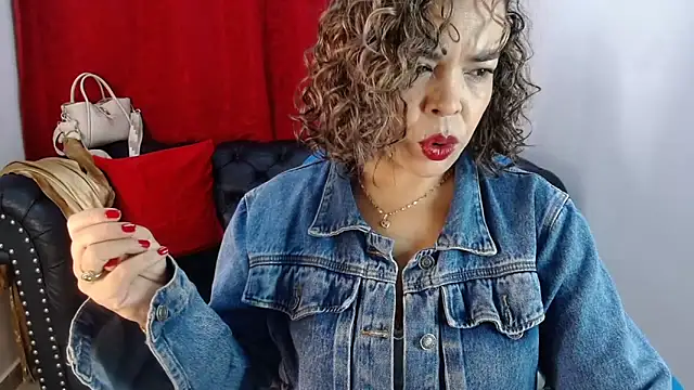 Abril Beltran  online show from 21, 2, 2026