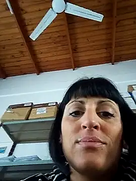 estefyzapata online show from 4, 5, 2026
