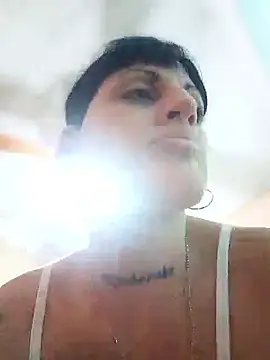 estefyzapata online show from 12, 3, 2026