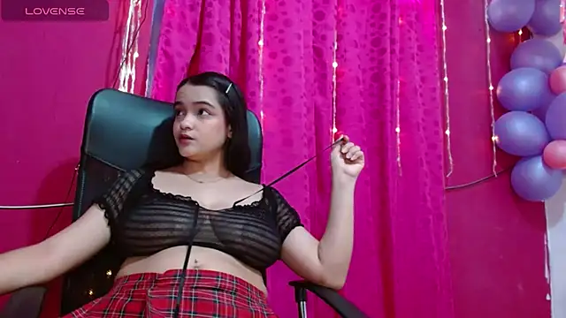 monica little23 online show from 2, 3, 2025