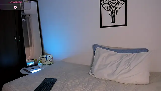 emilybae  online show from 16, 10, 2025