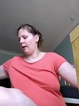 xxSexyBushLinnxx online show from 4, 12, 2024