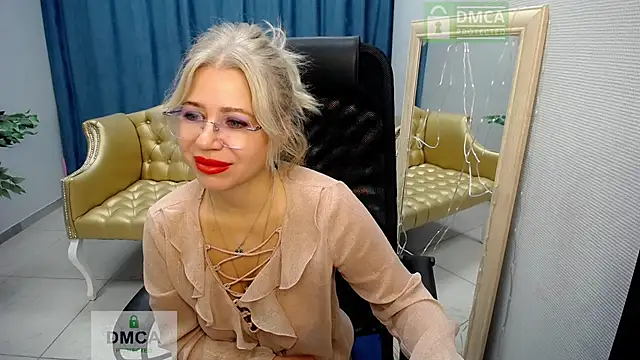 Dear Eva1 online show from 18, 11, 2025