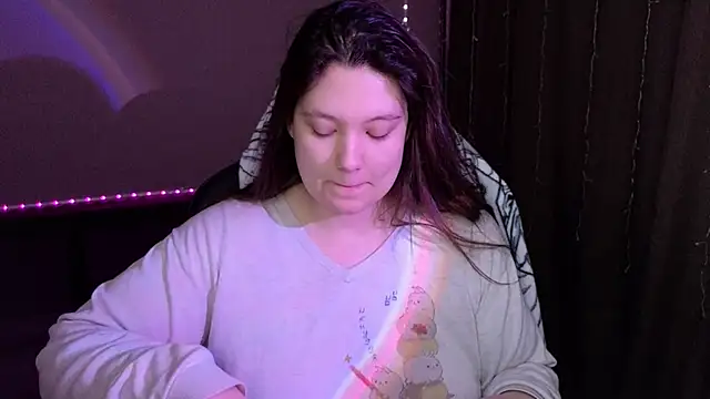 Snapshot of DjennaPalme chatting on 10, 1, 2025 DjennaPalme online show from 10, 1, 2025