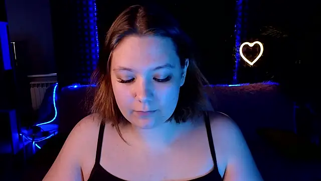 Snapshot of DjennaPalme chatting on 5, 10, 2025 DjennaPalme online show from 5, 10, 2025