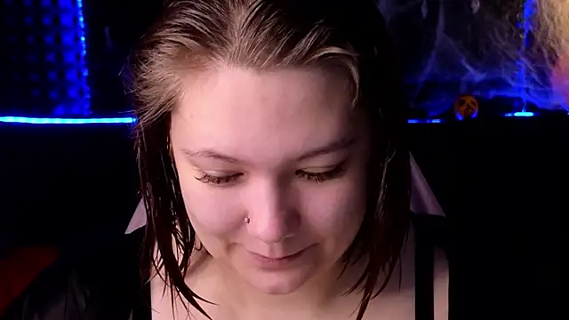 Snapshot of DjennaPalme chatting on 27, 10, 2025 DjennaPalme online show from 27, 10, 2025