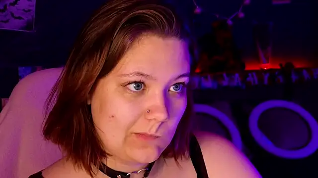 Snapshot of DjennaPalme chatting on 22, 10, 2025 DjennaPalme online show from 22, 10, 2025