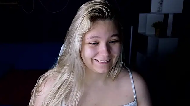 Snapshot of DjennaPalme chatting on 10, 12, 2024 DjennaPalme online show from 10, 12, 2024