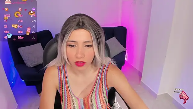Snapshot of emilly_smith_1 chatting on 2, 7, 2026 emilly smith 1 online show from 2, 7, 2026