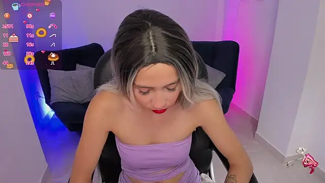 emilly smith 1 online show from 5, 5, 2026