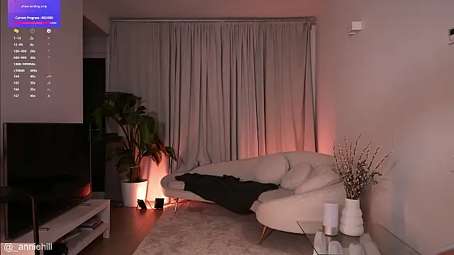 anniehillofficial online show from 28, 1, 2025