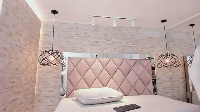 im mou  online show from 18, 3, 2025