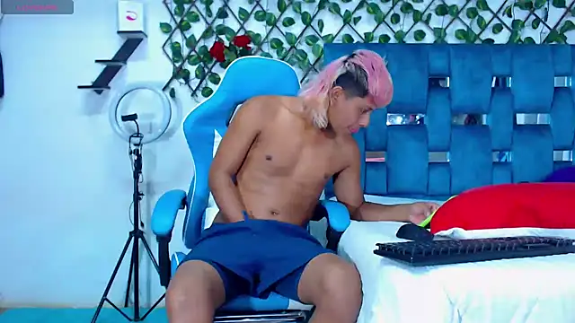 Hakim prettynigg online show from 20, 1, 2025