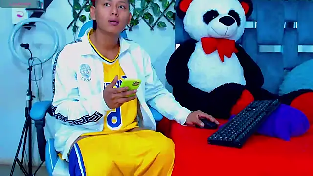 Hakim prettynigg online show from 15, 12, 2025