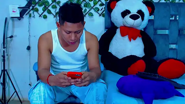 Hakim prettynigg online show from 2, 4, 2026