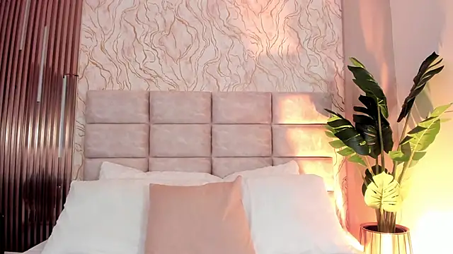 Gaia Stone online show from 12, 2, 2026