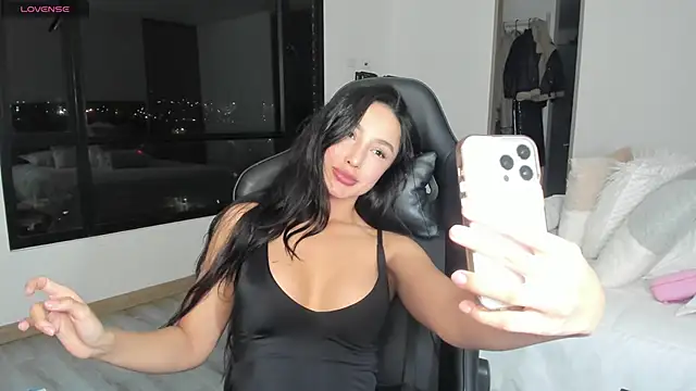 Snapshot of EvaMoet chatting on 3, 3, 2025 EvaMoet online show from 3, 3, 2025