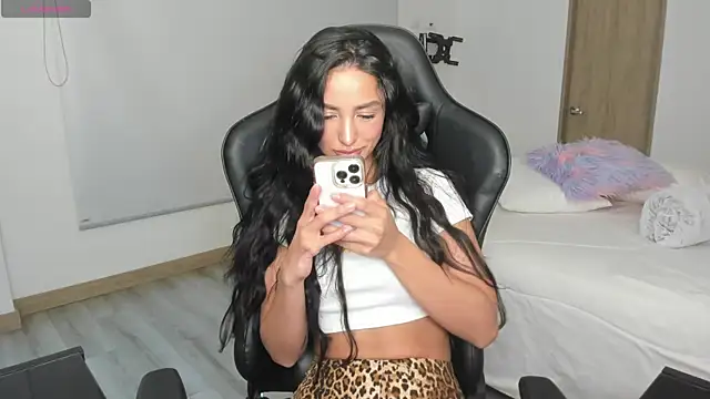 Snapshot of EvaMoet chatting on 21, 3, 2025 EvaMoet online show from 21, 3, 2025