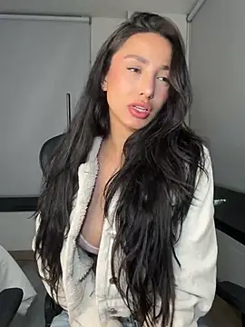 Snapshot of EvaMoet chatting on 6, 2, 2025 EvaMoet online show from 6, 2, 2025