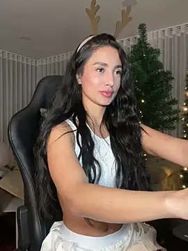 Snapshot of EvaMoet chatting on 2, 12, 2024 EvaMoet online show from 2, 12, 2024