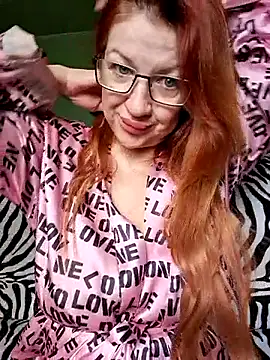 Snapshot of KiraXTender chatting on 13, 6, 2026 KiraXTender online show from 13, 6, 2026