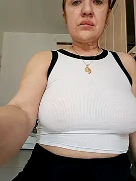 KiraXTender online show from 6, 4, 2026