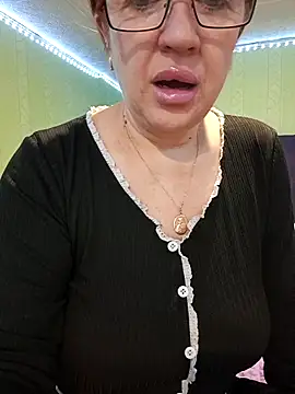 KiraXTender online show from 11, 3, 2026