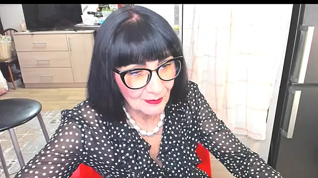 Tina Joness online show from 28, 2, 2025