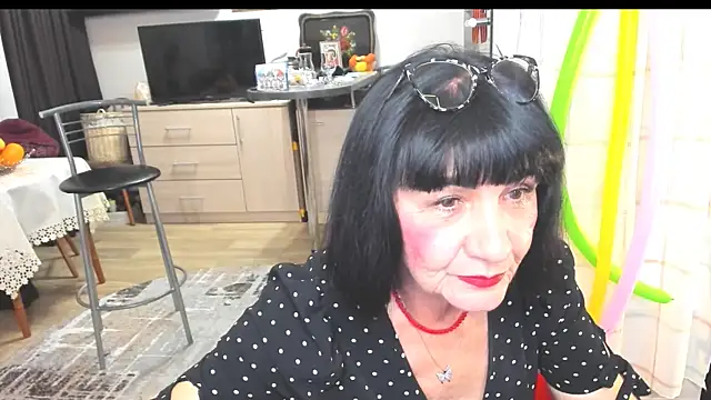 Tina Joness online show from 22, 1, 2025