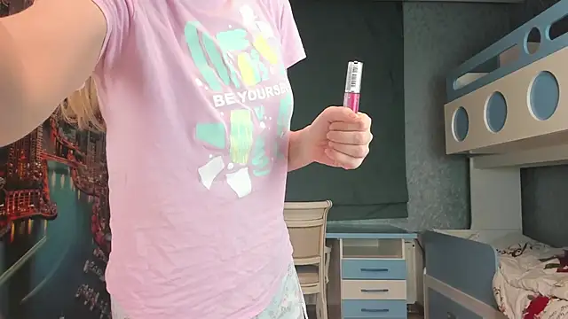 Masha 2002 online show from 14, 4, 2026