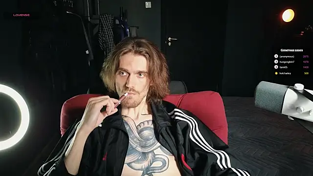 Snapshot of TechnoJesus chatting on 4, 7, 2026 TechnoJesus online show from 4, 7, 2026