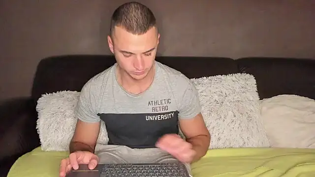 paulblack21 online show from 5, 11, 2025