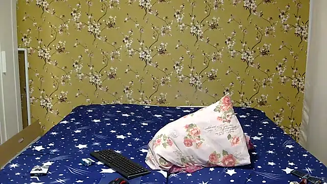 Snapshot of Karlabby chatting on 20, 12, 2025 Karlabby online show from 20, 12, 2025