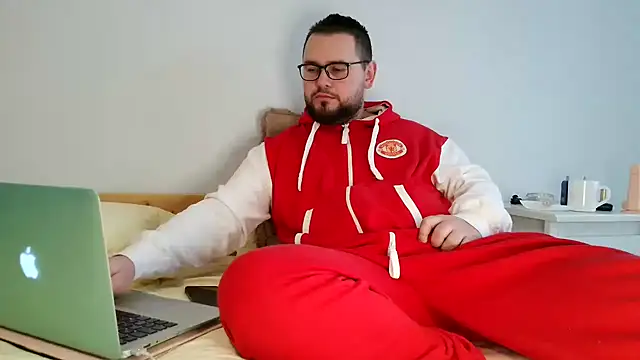 Snapshot of cutie_ben chatting on 3, 3, 2025 cutie ben online show from 3, 3, 2025