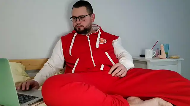 Snapshot of cutie_ben chatting on 28, 2, 2025 cutie ben online show from 28, 2, 2025