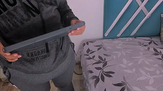 veronica salas online show from 8, 3, 2026