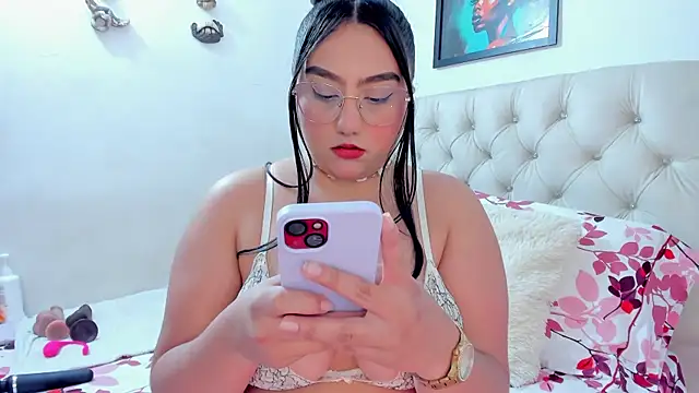 NayaWayne online show from 22, 10, 2025