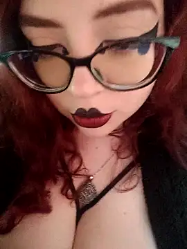 alicce moon  online show from 7, 5, 2026
