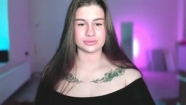 JuicyHelenX online show from 13, 6, 2026